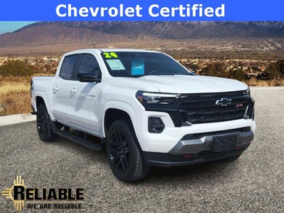 Used 2024 Chevrolet Colorado Z71 w/ Z71 Convenience Package 2