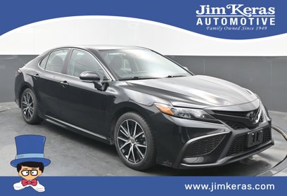 Used 2023 Toyota Camry SE