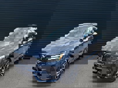 Certified 2025 Volvo XC60 B5 Plus w/ Protection Package Premier