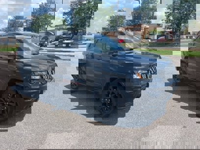 Used 2017 Jeep Grand Cherokee Altitude