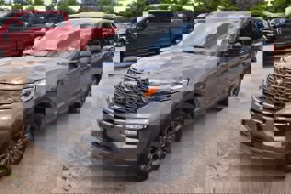 Used 2021 Ford Explorer XLT w/ Equipment Group 202A