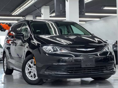 Used 2017 Chrysler Pacifica LX