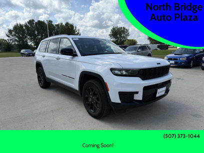 Used 2024 Jeep Grand Cherokee L Laredo