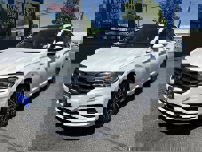 Used 2020 Volkswagen Jetta SE w/ SE Cold Weather Package