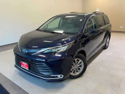 Certified 2022 Toyota Sienna XLE