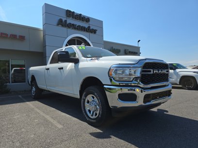 Used 2023 RAM 2500 Tradesman w/ Chrome Appearance Group