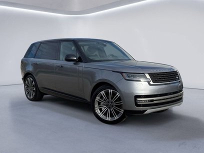New 2025 Land Rover Range Rover Long Wheelbase SE