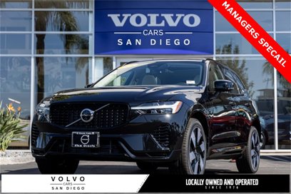 New 2025 Volvo XC60 T8 Plus w/ Climate Package