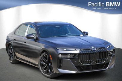 New 2025 BMW 740i w/ Premium Package