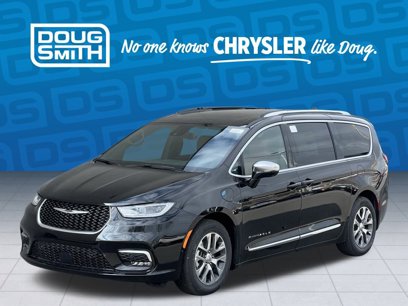 New 2025 Chrysler Pacifica Pinnacle
