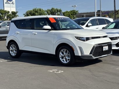 Certified 2023 Kia Soul LX w/ LX Technology Package
