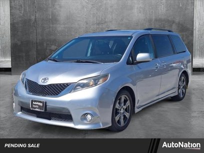 Used 2017 Toyota Sienna SE