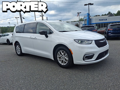 Used 2024 Chrysler Pacifica Touring-L