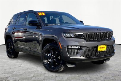 New 2024 Jeep Grand Cherokee Limited w/ Black Appearance Package