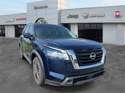 Used 2022 Nissan Pathfinder SV