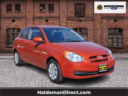 Used 2010 Hyundai Accent GS w/ Premium Pkg 3