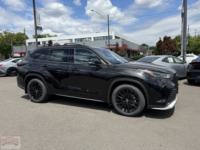 New 2025 Toyota Highlander XSE