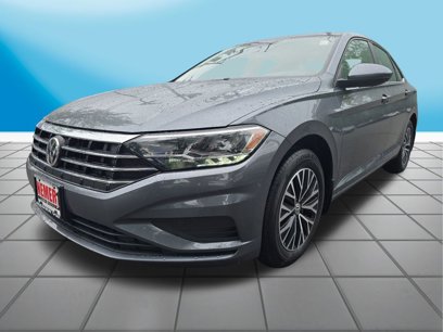 Used 2019 Volkswagen Jetta SE w/ Cold Weather Package