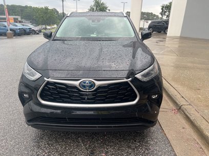 Used 2023 Toyota Highlander Bronze Edition