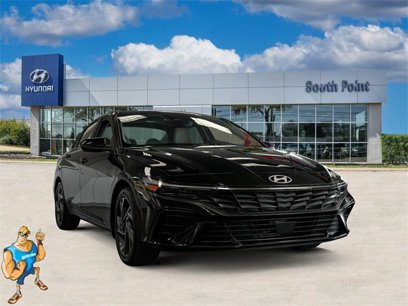 New 2025 Hyundai Elantra Limited