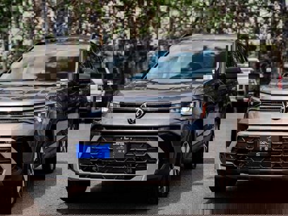 New 2025 Volkswagen Taos S