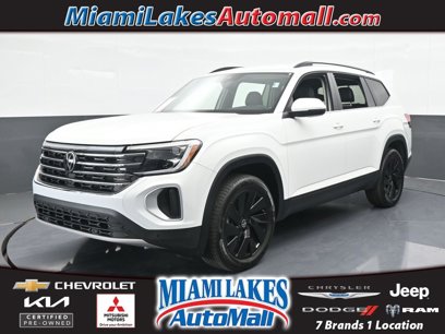 Used 2024 Volkswagen Atlas SE w/ Black Wheel Package
