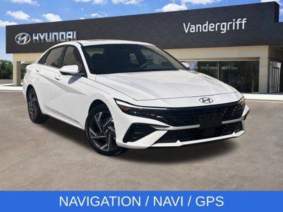 Used 2024 Hyundai Elantra SEL w/ Convenience Package