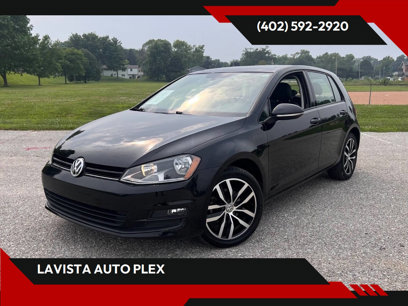 Used 2016 Volkswagen Golf SE