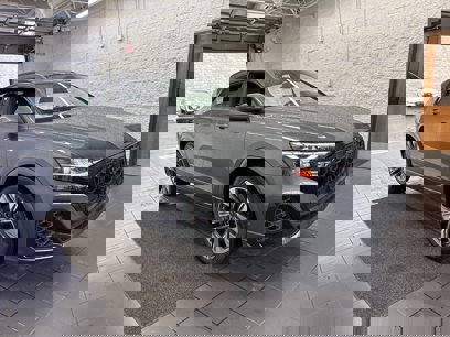 New 2025 Audi Q8 Premium Plus