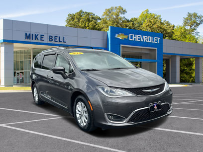 Used 2018 Chrysler Pacifica Touring-L