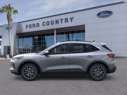 New 2025 Ford Escape SE