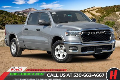 New 2025 RAM 1500 4x4 Crew Cab