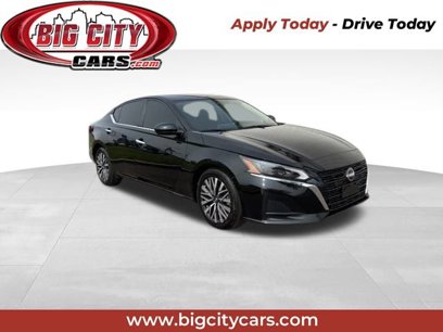 Used 2023 Nissan Altima 2.5 SV