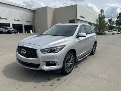 Certified 2017 INFINITI QX60 AWD w/ Deluxe Technology Package