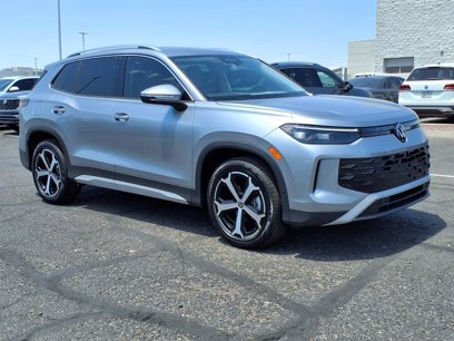 New 2025 Volkswagen Tiguan SE