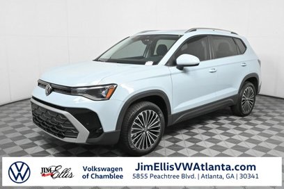 New 2025 Volkswagen Taos SE