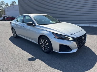 Used 2024 Nissan Altima 2.5 SV