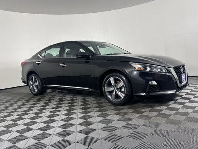 Used 2021 Nissan Altima 2.5 SV w/ SV Premium Package
