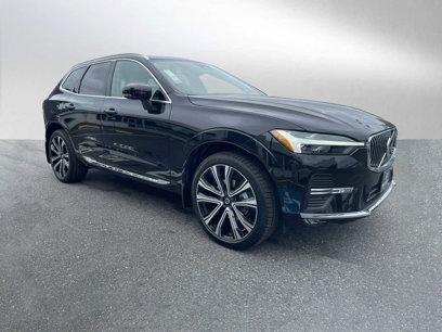 New 2023 Volvo XC60 B5 Ultimate w/ Climate Package