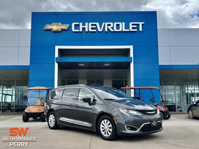 Used 2019 Chrysler Pacifica Touring-L