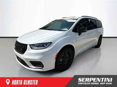 New 2026 Chrysler Pacifica Limited