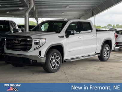 New 2025 GMC Sierra 1500 SLT w/ SLT Premium Plus Package