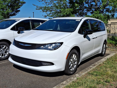 New 2025 Chrysler Voyager LX