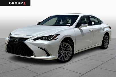 New 2025 Lexus ES 300h w/ Luxury Package