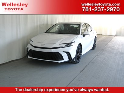 New 2025 Toyota Camry SE