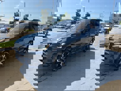 Certified 2025 Volvo XC60 T8 Ultra w/ Protection Package Premier
