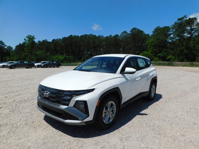 New 2025 Hyundai Tucson SE