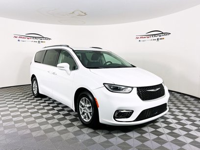Certified 2021 Chrysler Pacifica Touring-L