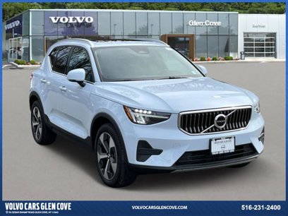 Certified 2025 Volvo XC40 B5 Core w/ Protection Package Premier