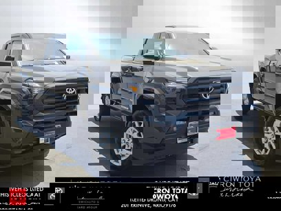 New 2025 Toyota Tacoma SR5